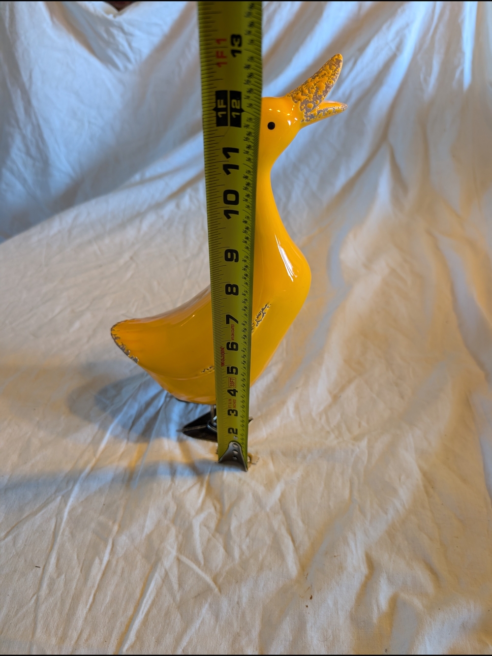2/30$ Vintage Yellow Ceramic Duck Figurine with Metal Feet - Picture 6 of 7
